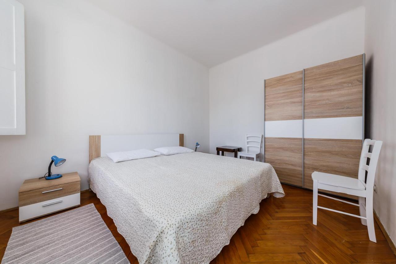 Apartment Jelen Kaštela Zewnętrze zdjęcie