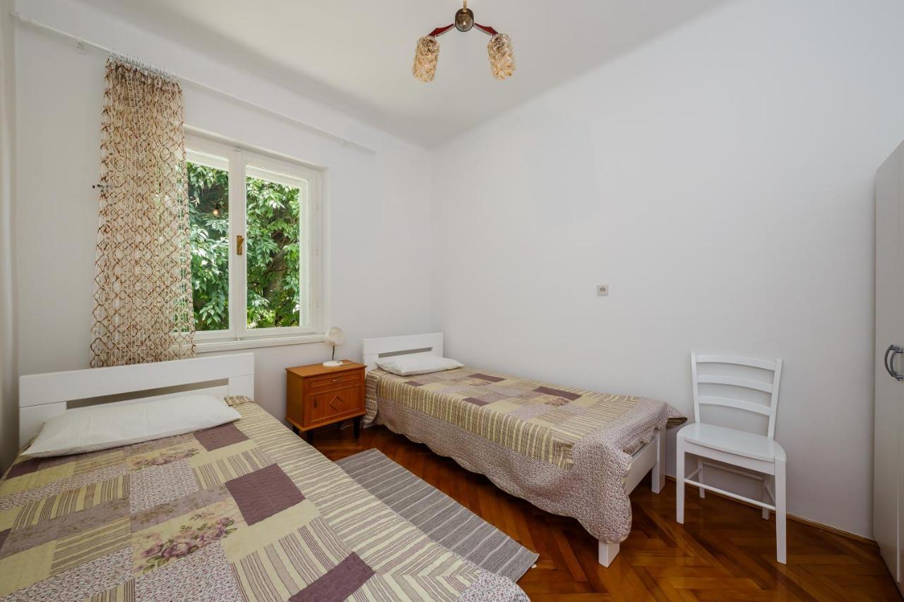 Apartment Jelen Kaštela Zewnętrze zdjęcie