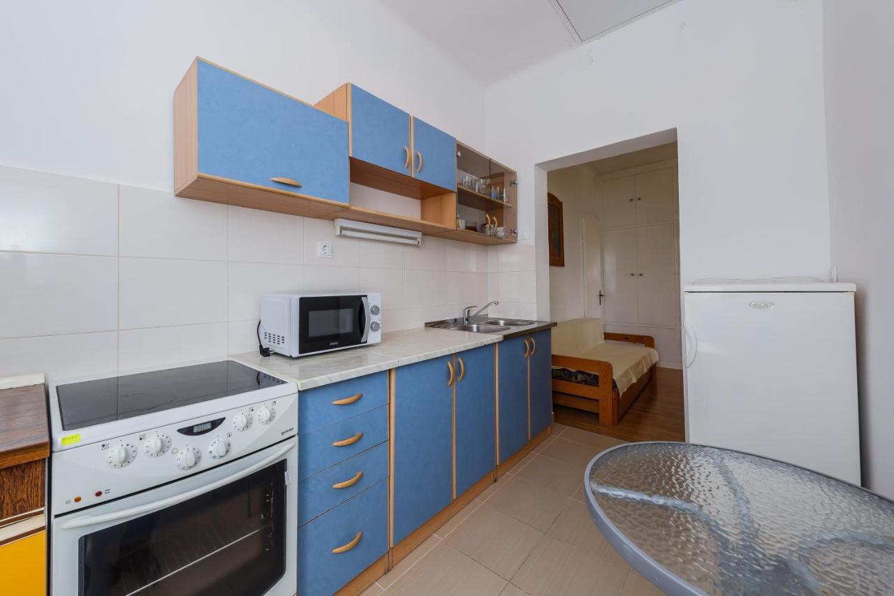 Apartment Jelen Kaštela Zewnętrze zdjęcie