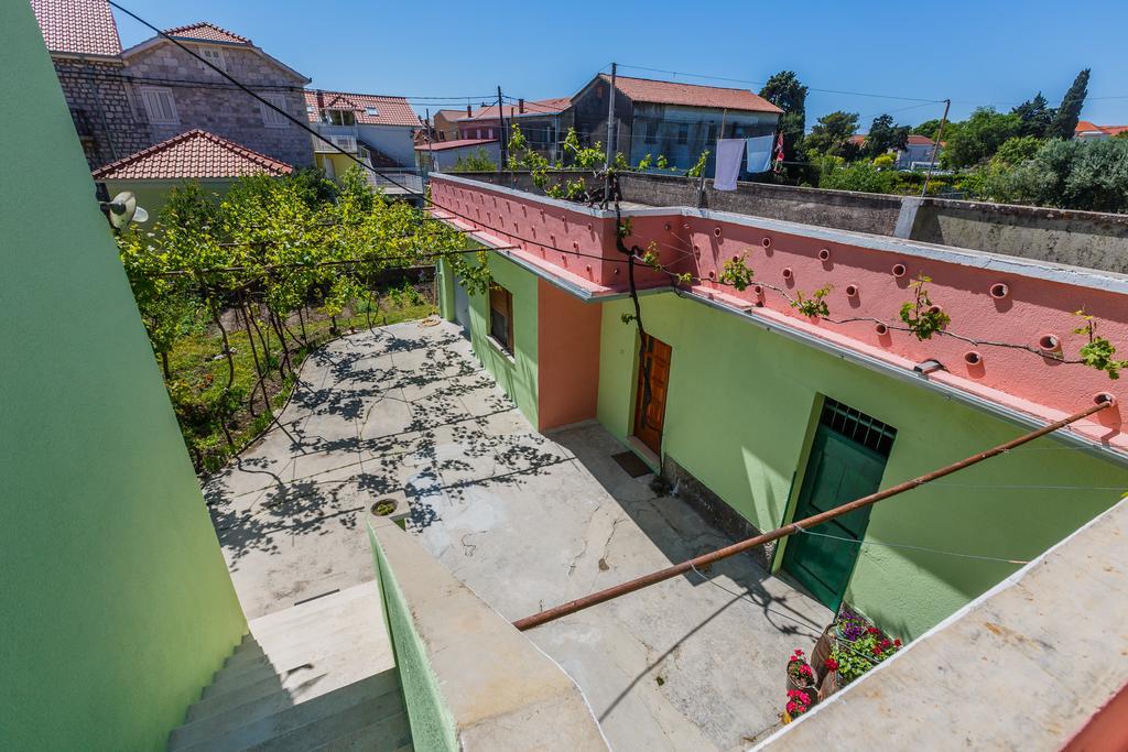 Apartment Jelen Kaštela Zewnętrze zdjęcie